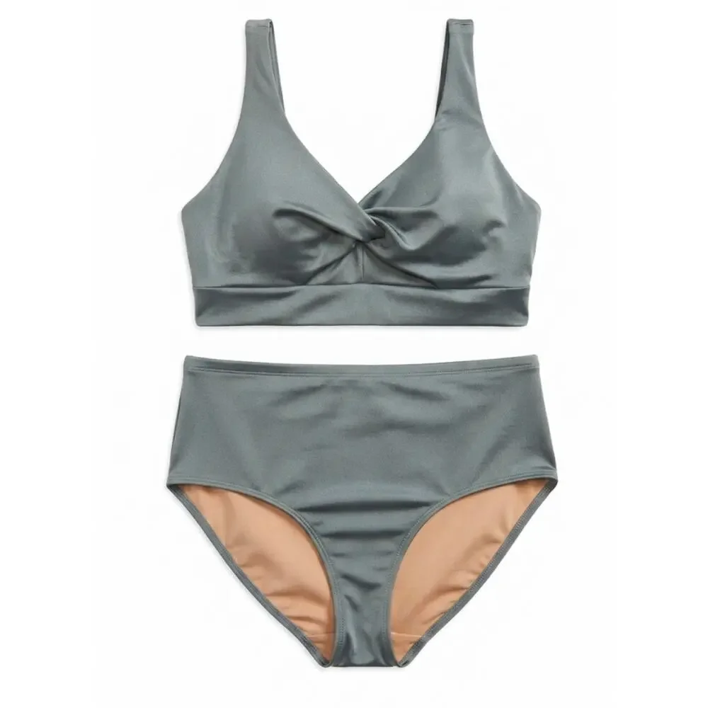 Swim By Cacique dive into